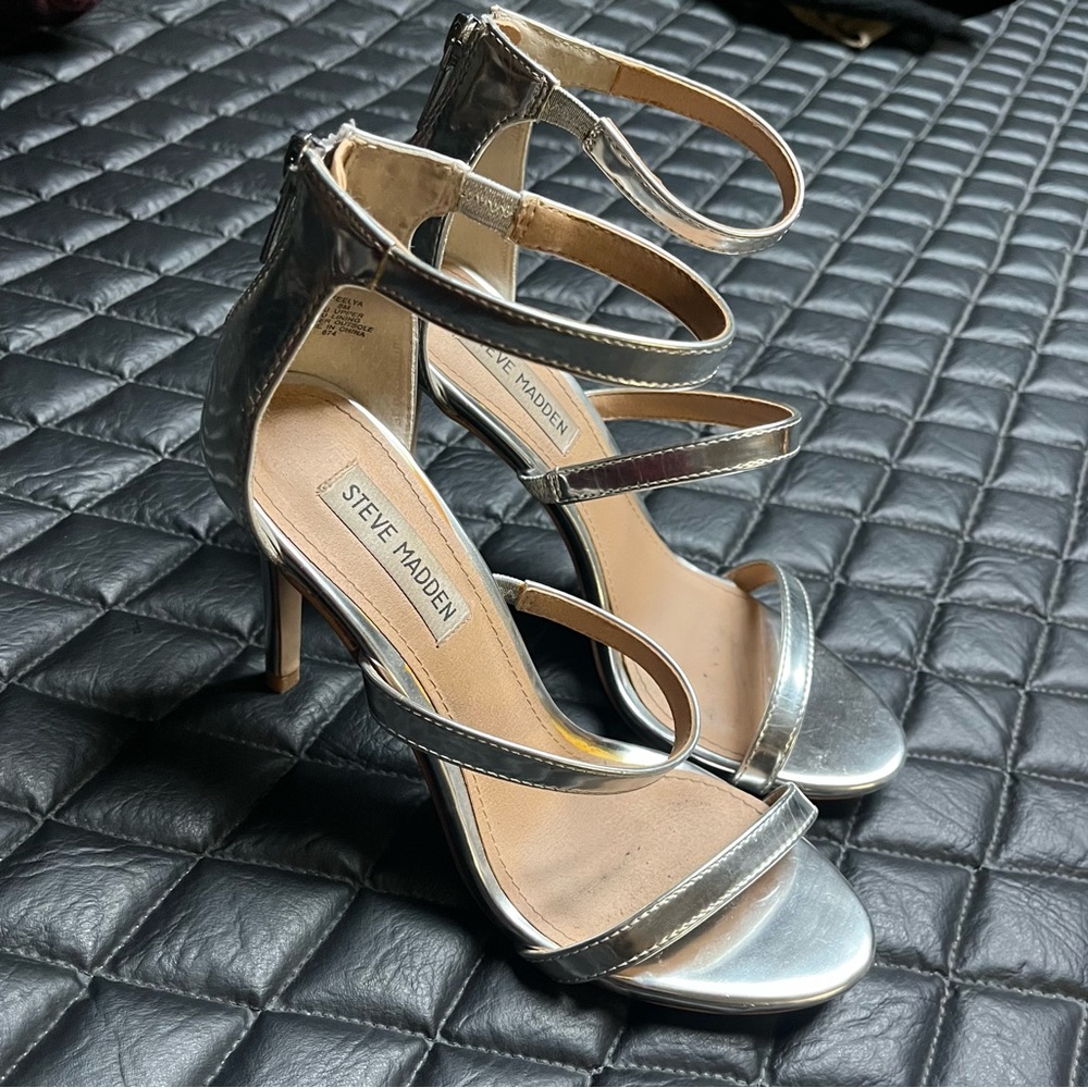 Steve Madden Feelya Strappy High Heels Size 8 Silver - Picture 3 of 8